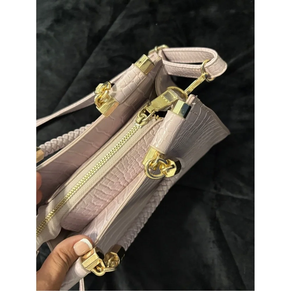 CLEARANCE-Pre-loved‎ bebe Pale Purple Croc-Embossed Top-Handle Satchel/Crossbody